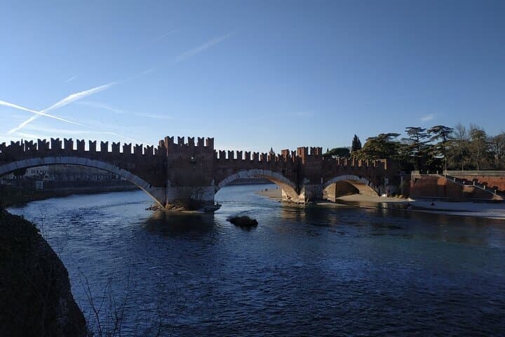 3 Hours Guided Walking Tour to Discover Verona