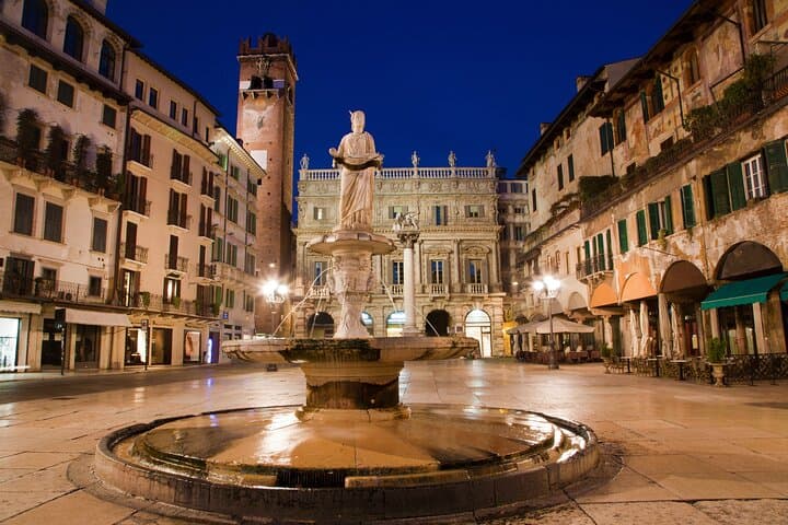 Verona Scavenger Hunt & Highlights Self-Guided Walking Tour