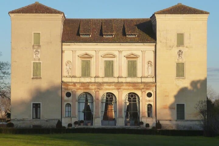 Self Guided E-Bike Tour among the Palladian Villas of Vicenza