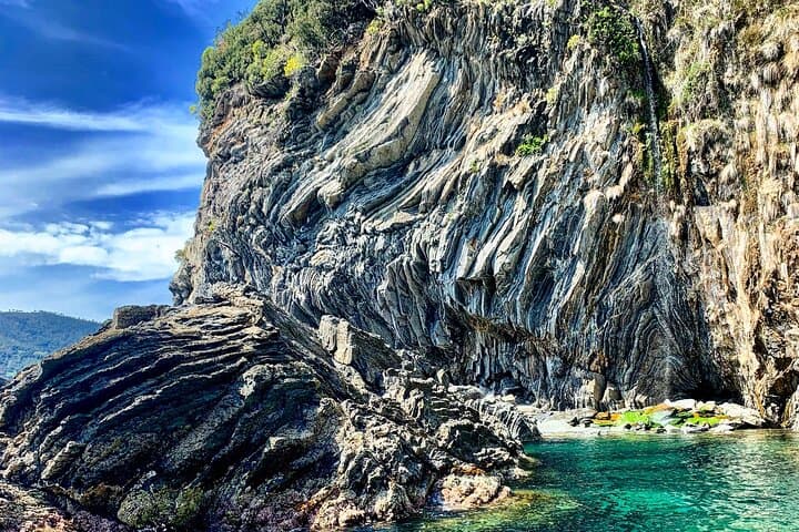 3-Hour Private Boat Tour of the Cinque Terre