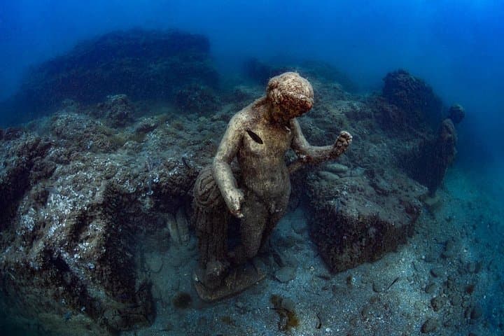 Try Scuba Diving and Underwater Roman Ruins in Baia from Naples