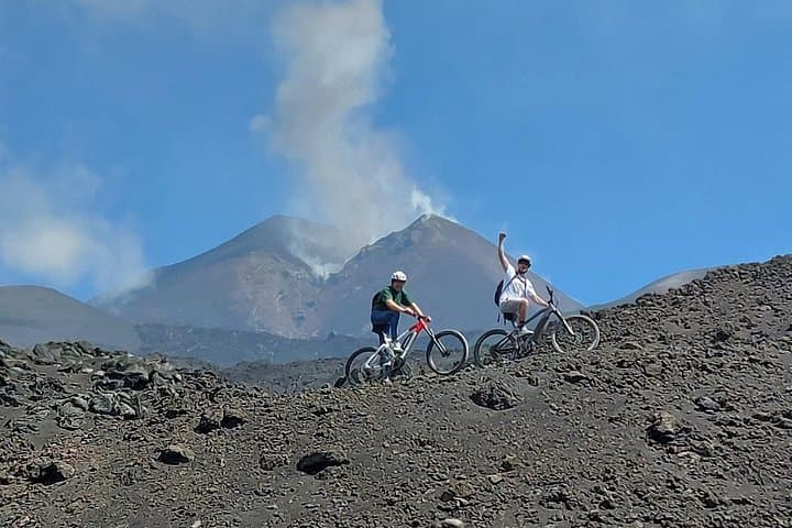Mt. Etna Cycling to the Top small group