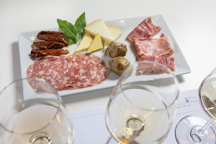 Superior Wine Tasting in San Gimignano