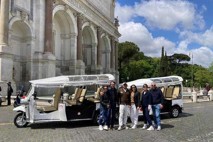 Private: 3 hours ETuk Tour in Rome