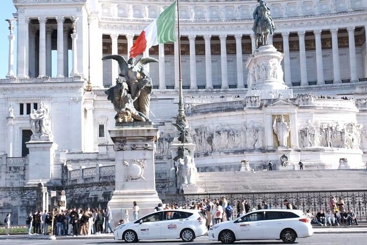 Rome in 2 Hours: Private Photo Tour of Iconic Monuments