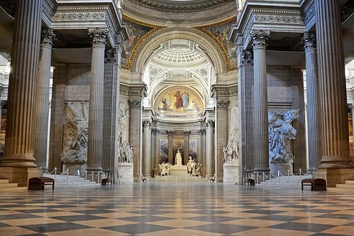 Inside of the pantheon