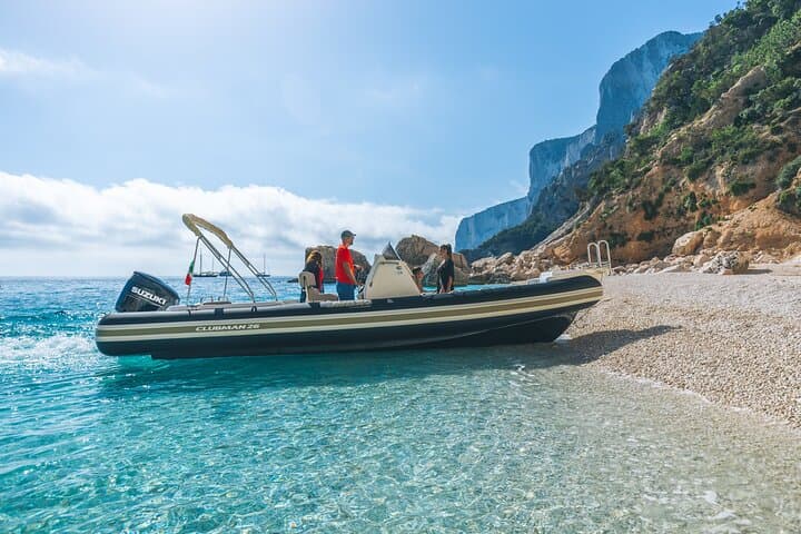 Tour along the coast of Baunei: a unique experience