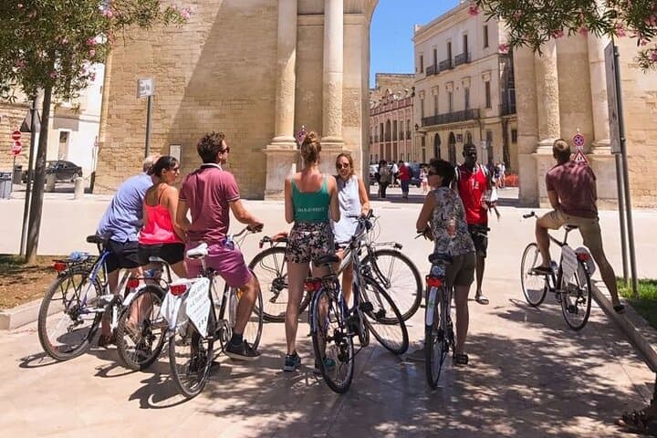 Lecce Historical Attractions Tour in Group (2h)