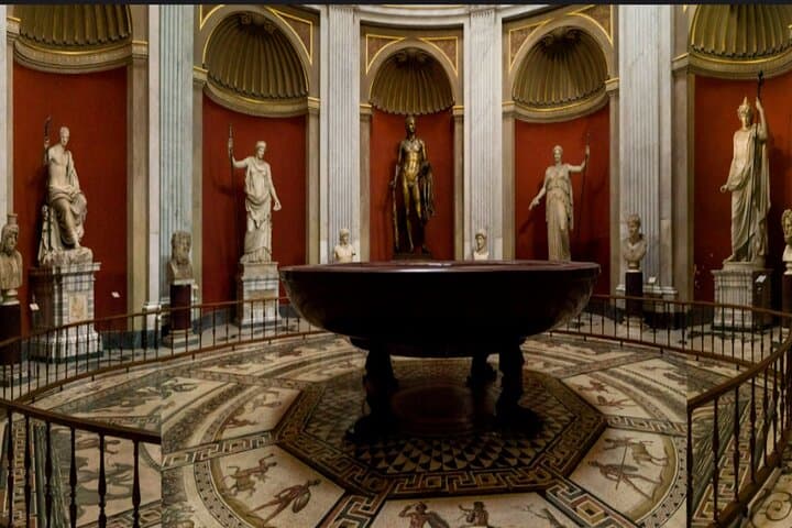 Round Room and Hall of Muses