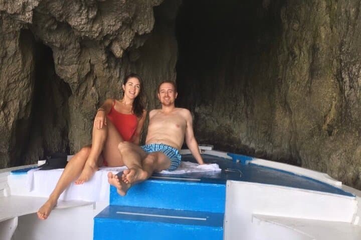 Private boat tour 1h Ortigia and caves with tales