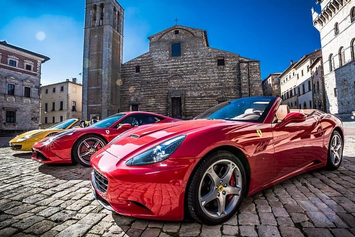 Discover Italy driving a Ferrari/Milan-Tuscany-Amalfi Coast