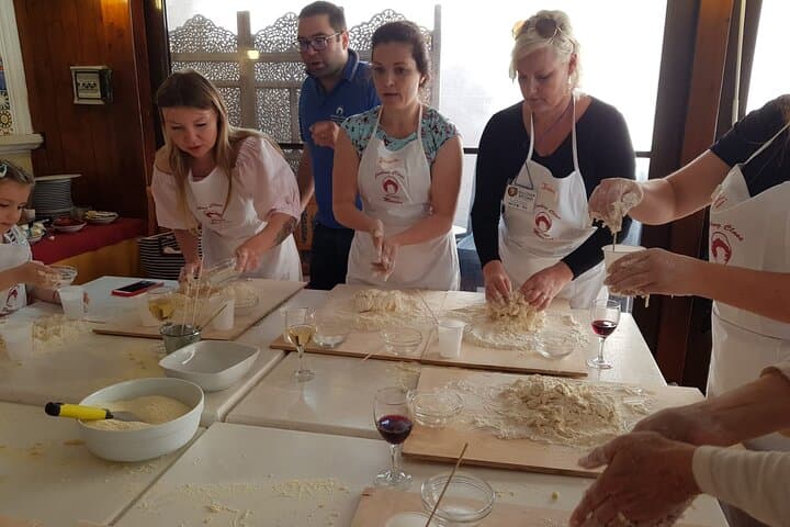 Pizza making class