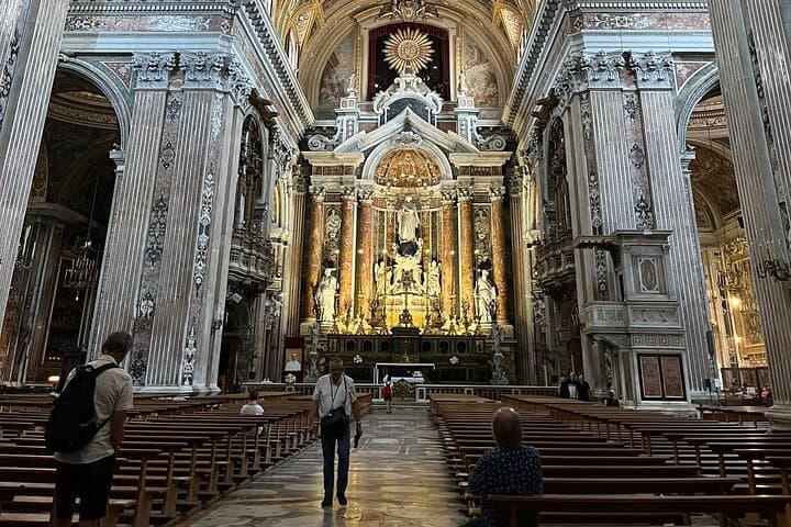 Naples Historic Center Small group Tour: Traditions & Folklore