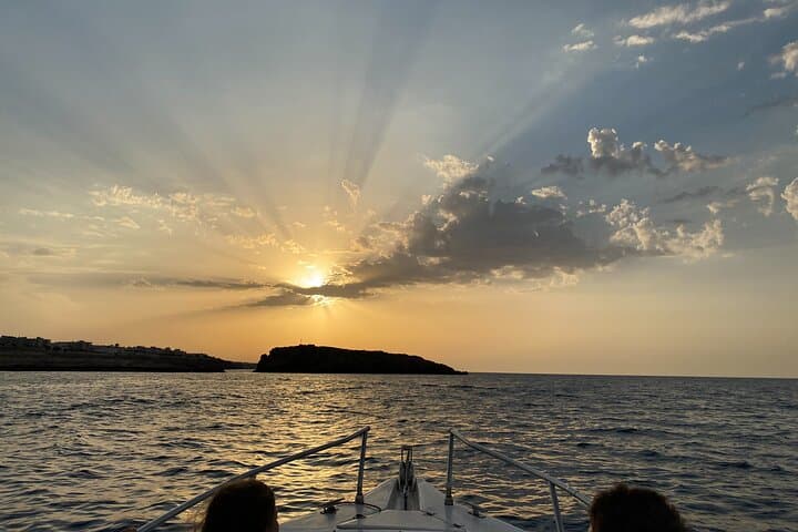 Boat excursion to Polignano a Mare between caves and coves