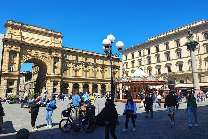 Florence: City Center, Accademia and Uffizi Gallery Tour