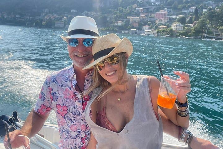 4H Como Lake Cruise drop of Bellagio and Varenna on Mostes Boat