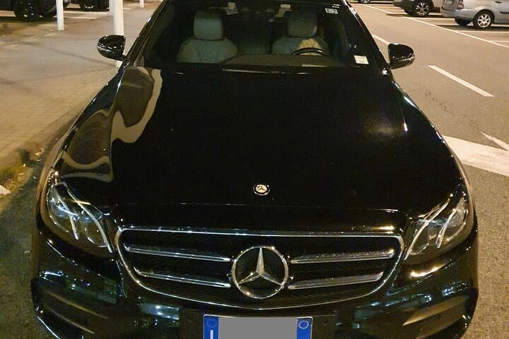 Fiumicino Airport Rome (FCO) to Rome - Round-Trip Private Transfer