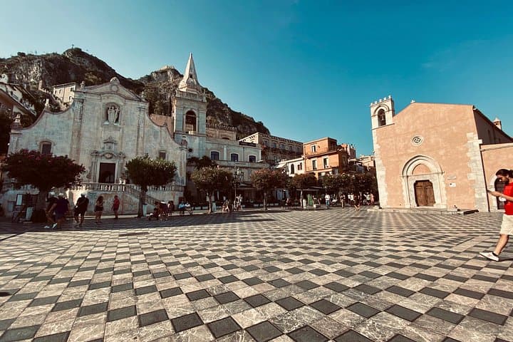 Messina to Taormina Low Cost Transfer