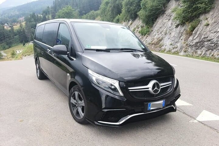 Napoli Hotel or Port to Napoli Airport (NAP) - Departure Private Transfer