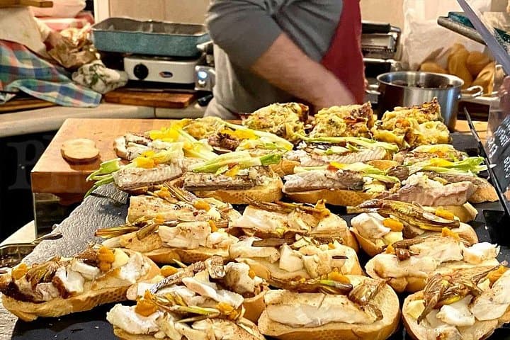 Eating Venice Street Food Tour with Guided Tasting and Sightseeing