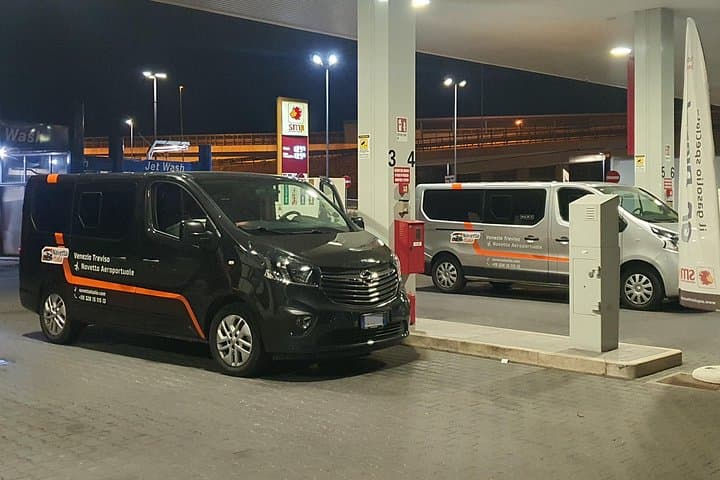 Napoli Hotel or Port to Napoli Airport (NAP) - Departure Private Transfer