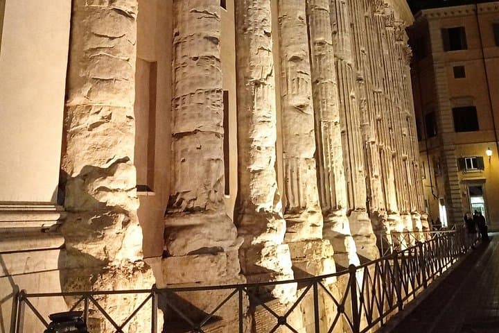 Rome Night Walking Tour of Pantheon Trevi Fountain Navona & more