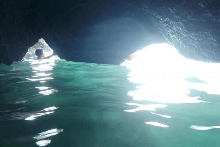 Boat tour of the island of Ischia with lunch and bath
