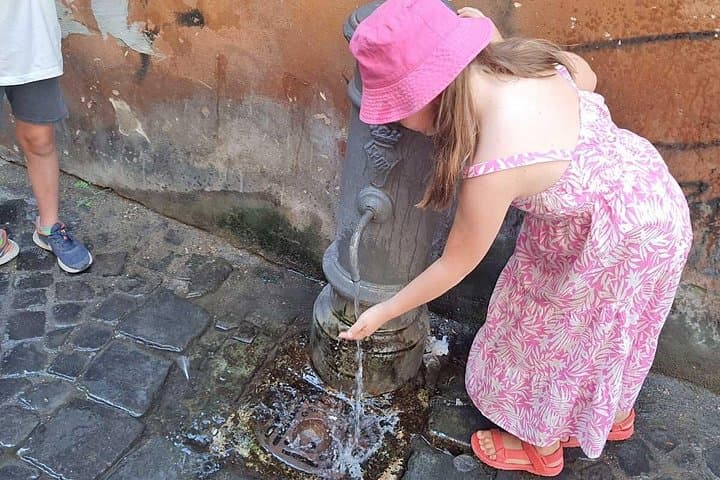 Fountains & Squares of Rome Tour for Kids with Pantheon Trevi Navona & Gelato