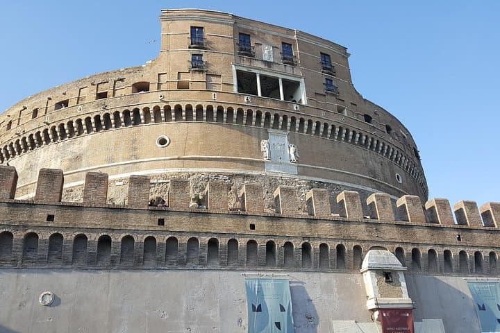 Private Guided Tour of Castel Sant'Angelo by Archaeologist Donato PhD