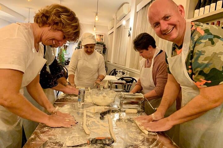 Rome Pasta & Tiramisu Making Class & Fine Wine by Cooking Italy