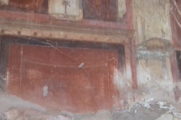 Transfer From Naples Train Station/area to Sorrento 2hr stop in Herculaneum