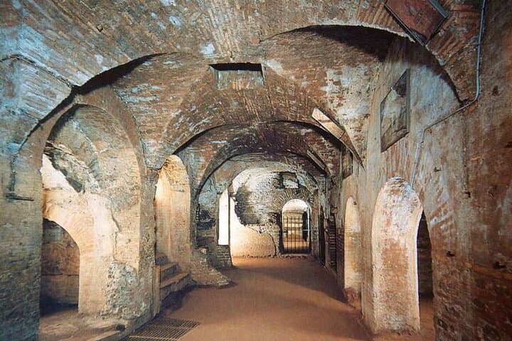 Exclusive Golf-Cart Tour Catacombs of Rome
