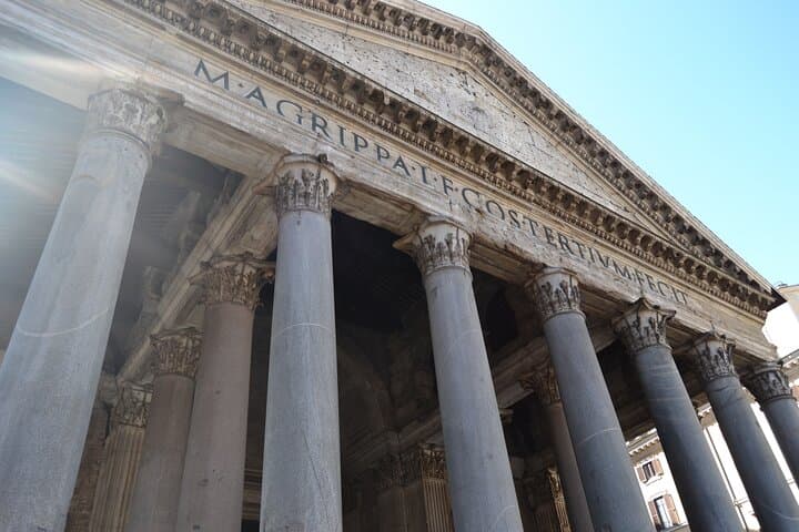 Learn Latin on Field: Guided Lesson and tour in the Heart of Ancient Rome