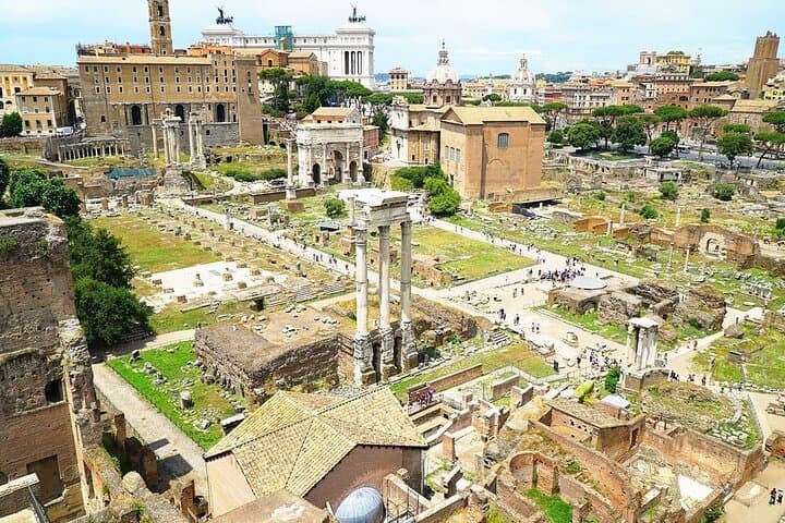 Colosseum Guided Tour with Special Access to the Gladiator Arena