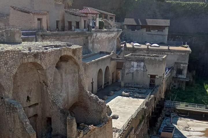 Private Tour in Herculaneum with an authorized guide