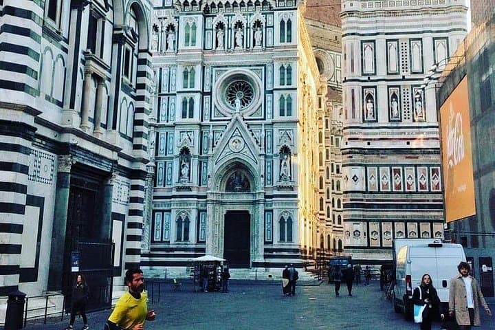 Private educational and guided custom tours by walk and by confortable M/B van