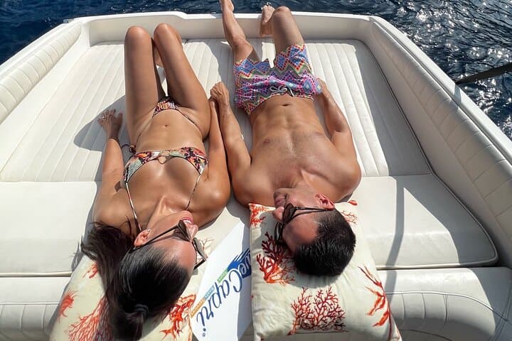 Capri Private Boat Tour : 2h Local skipper, Faraglioni & Sea Caves