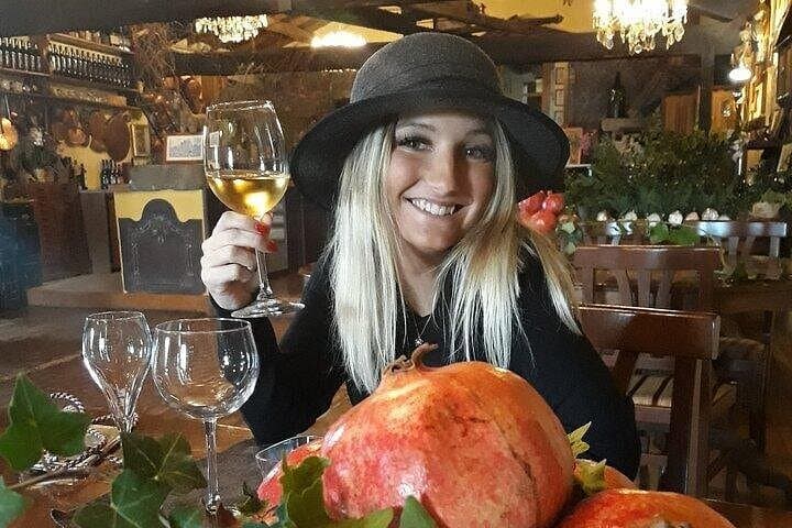Rome Countryside Delights: Exclusive Wine Tasting Tour