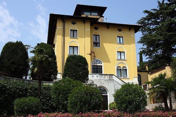 The Best of Sirmione Private Walking Tour