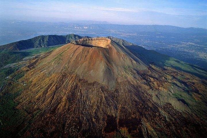 Mt. Vesuvius from Sorrento Coast Tour with Pick-up