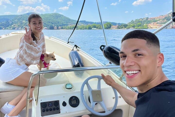 Must-Do Lake Como Boat Rental No License & Fuel Included