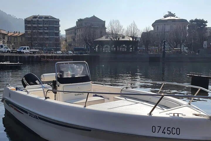 Must-Do Lake Como Boat Rental No License & Fuel Included