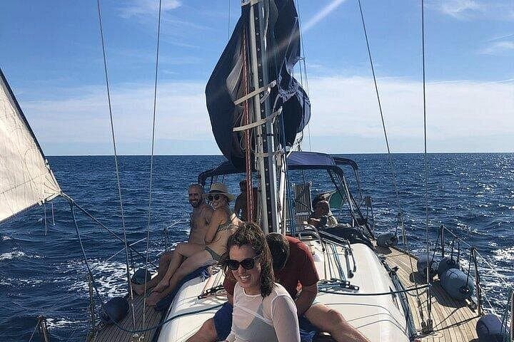 Boat tour of the Amalfi Coast with Aperitif