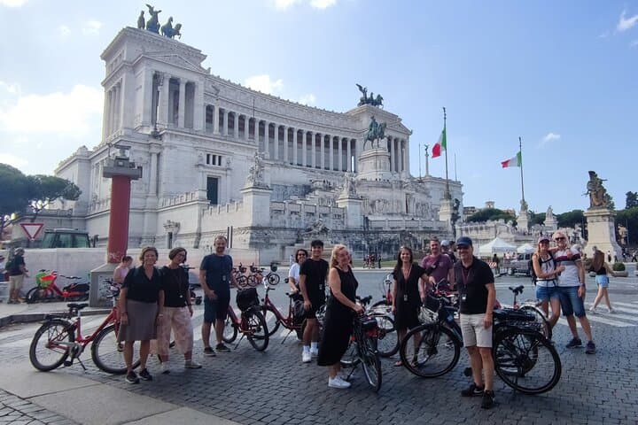 Highlights of Rome Bike Tour (Including Jubilee Sights)