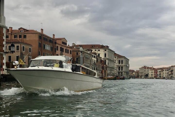 Private Transfer from Santa Lucia train station to Hotel in Venice City Center