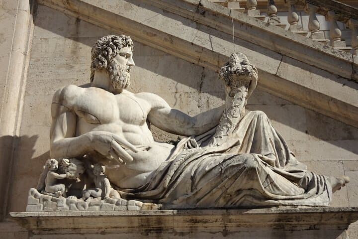 Origins of Rome: Roman and Greek Mythology Private Walking Tour