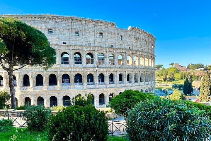 Best of Rome: Exclusive Chauffeured Sightseeing Tour