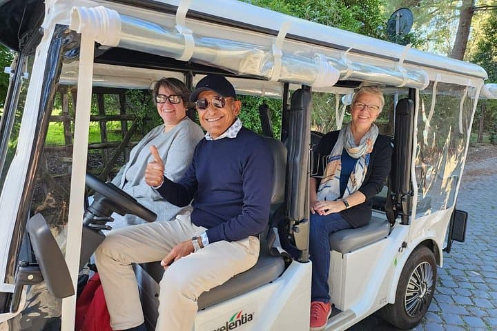 Explore the Best Highlights of Rome by Golf Car - Private Tour