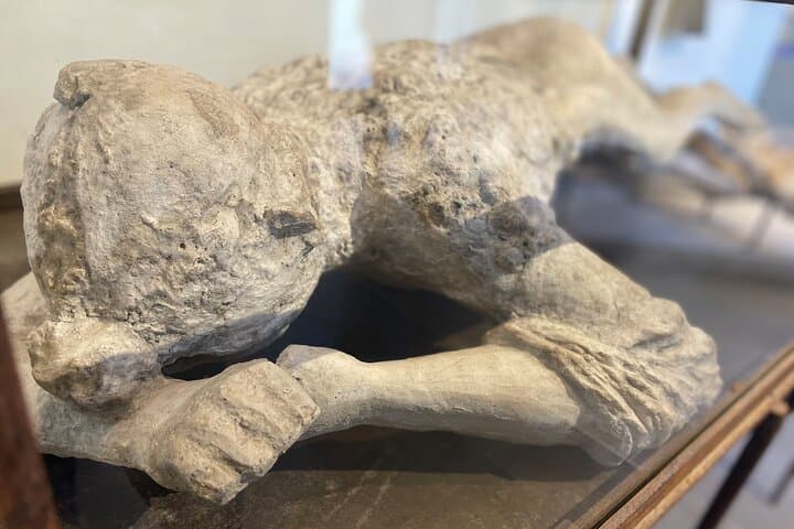 Pompeii with an archaeologist, small group!!!