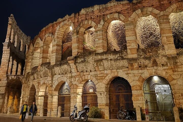 Essential Verona Private Tour including the Arena